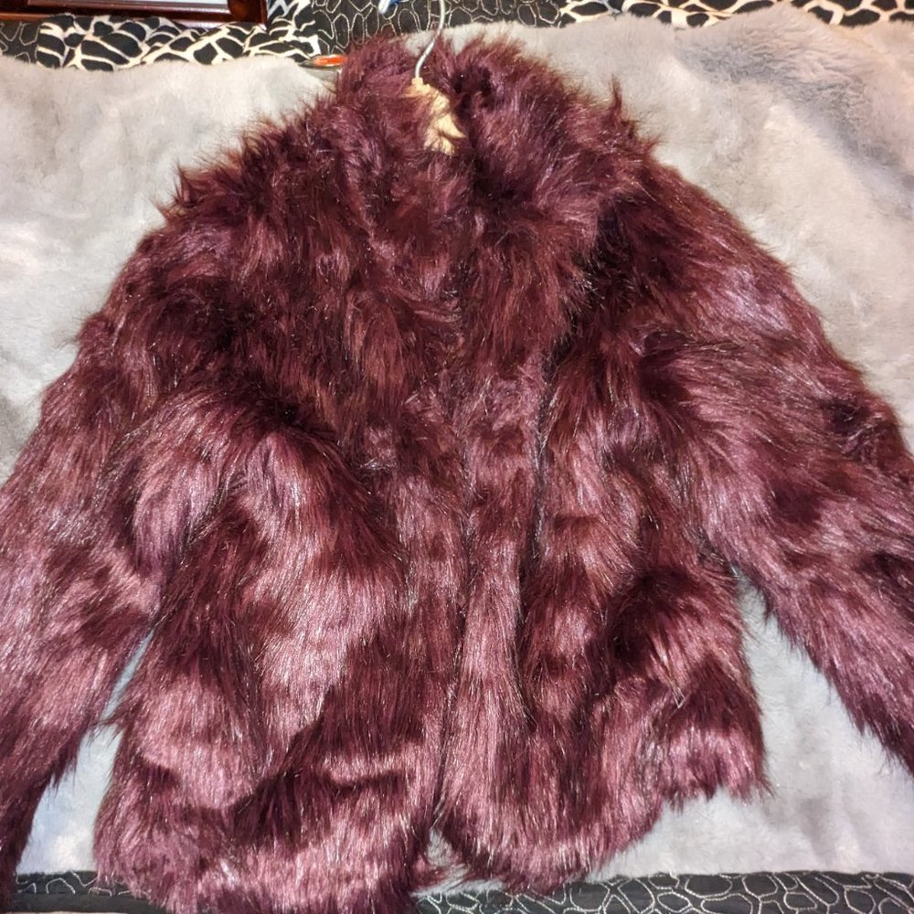 Ladies Fashion Nova Purple/Maroon Faux Fur Jacket Size Small